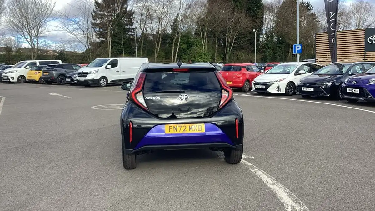 2022-toyota-aygo-x-10-vvt-i-edge-cvt-big-18