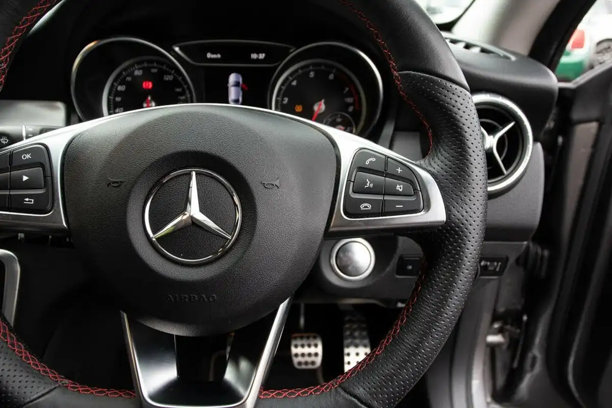 2019-mercedes-benz-cla-16-cla-180-amg-line-edition-coupe-4d-big-20