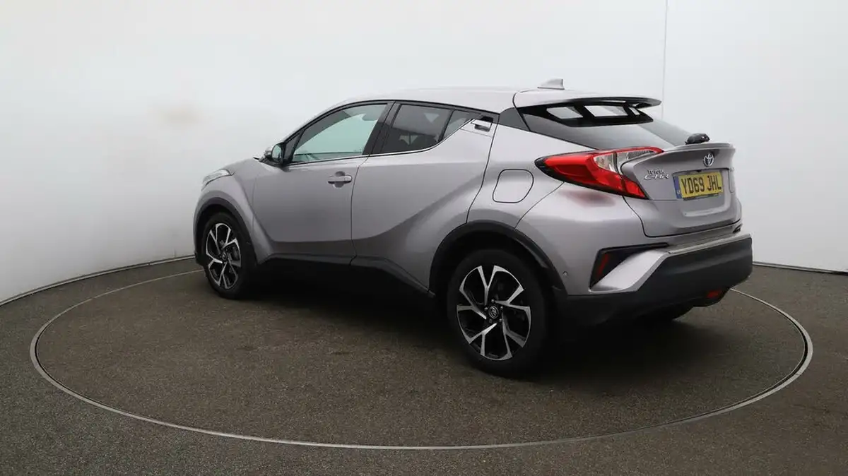 2019-toyota-c-hr-18-vvt-i-design-big-5