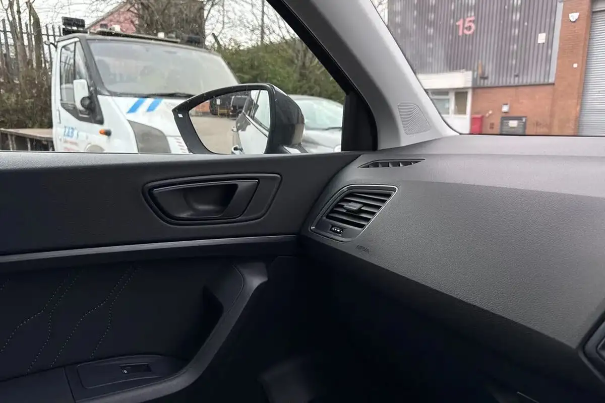 2024-cupra-ateca-15-ecotsi-v2-big-35