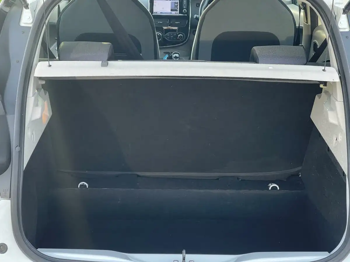 2015-renault-zoe-e-dynamique-nav-big-46