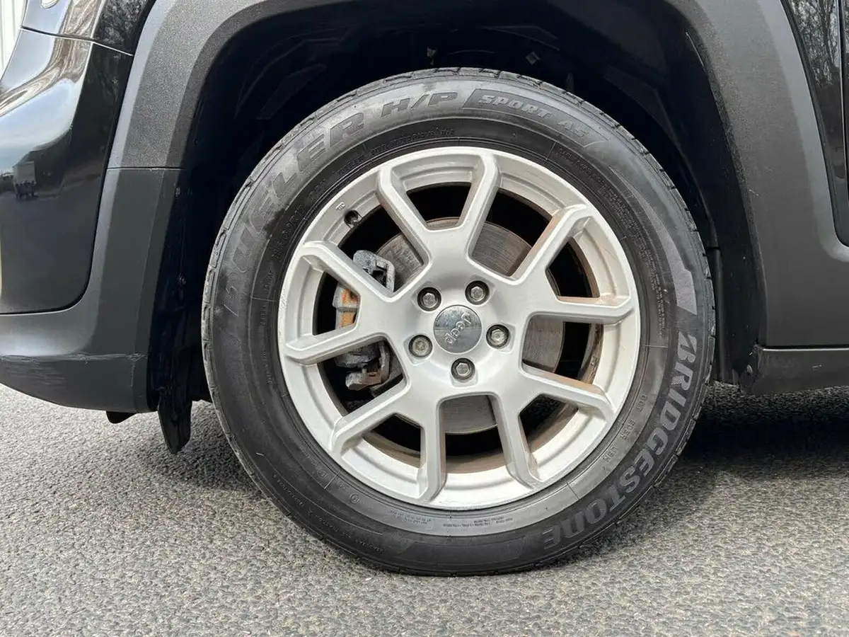 2019-jeep-renegade-10-gse-longitude-big-10