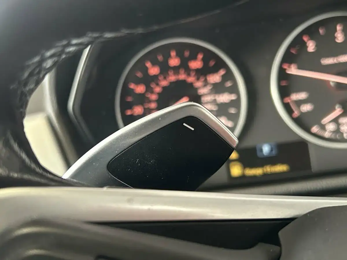 2017-bmw-x1-20td-sdrive18d-se-sport-auto-big-39