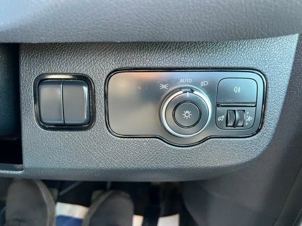 2018-mercedes-benz-sprinter-21cdi-311-l2h1-panel-van-rwd-eco-gear-360-big-43