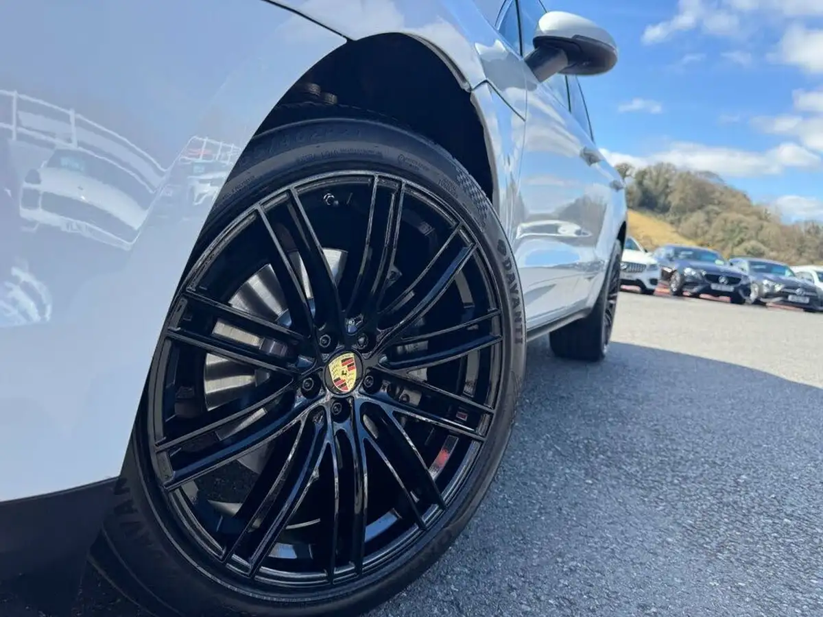 2019-porsche-macan-30-v6-s-big-22