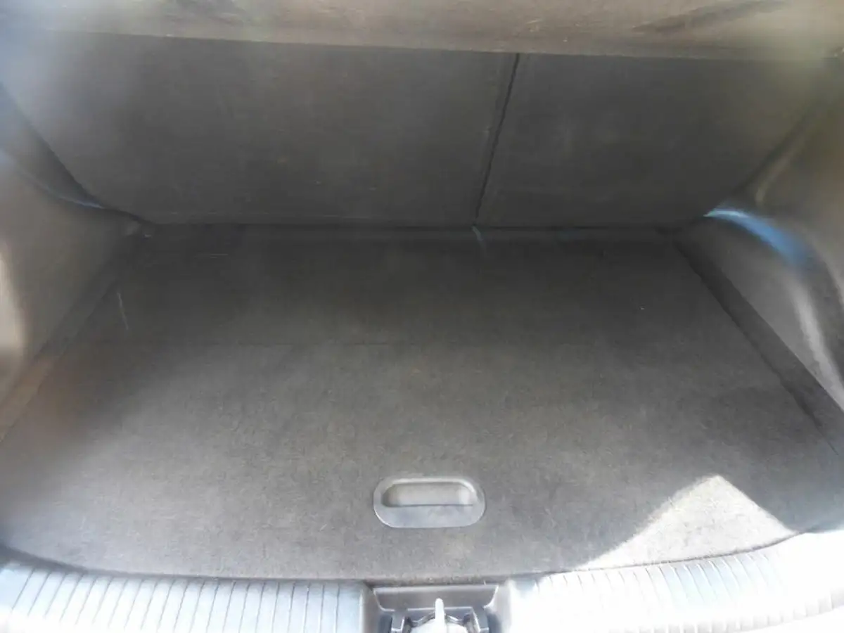 2012-kia-venga-16-2-big-11