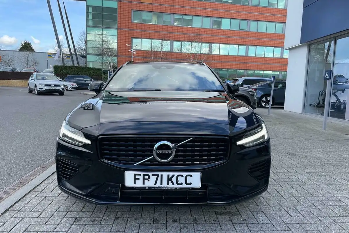 2021-volvo-v60-20-t6-r-design-350bhp-plug-in-hybrid-big-11