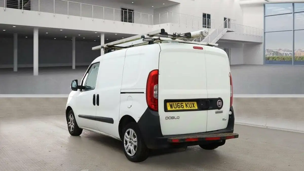 2015-fiat-doblo-cargo-13td-v-l1-refrigerated-van-big-5