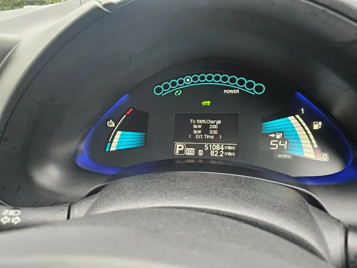 2017-nissan-leaf-e-acenta-80kw-24kwh-big-14