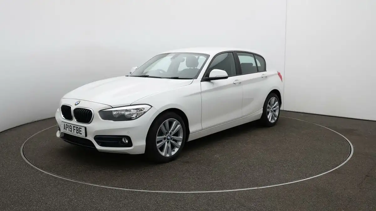 2019-bmw-1-series-15-118i-sport-138bhp-5d-big-60
