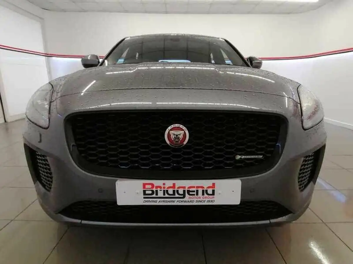 2020-jaguar-e-pace-20-i4d-chequered-flag-180ps-big-1