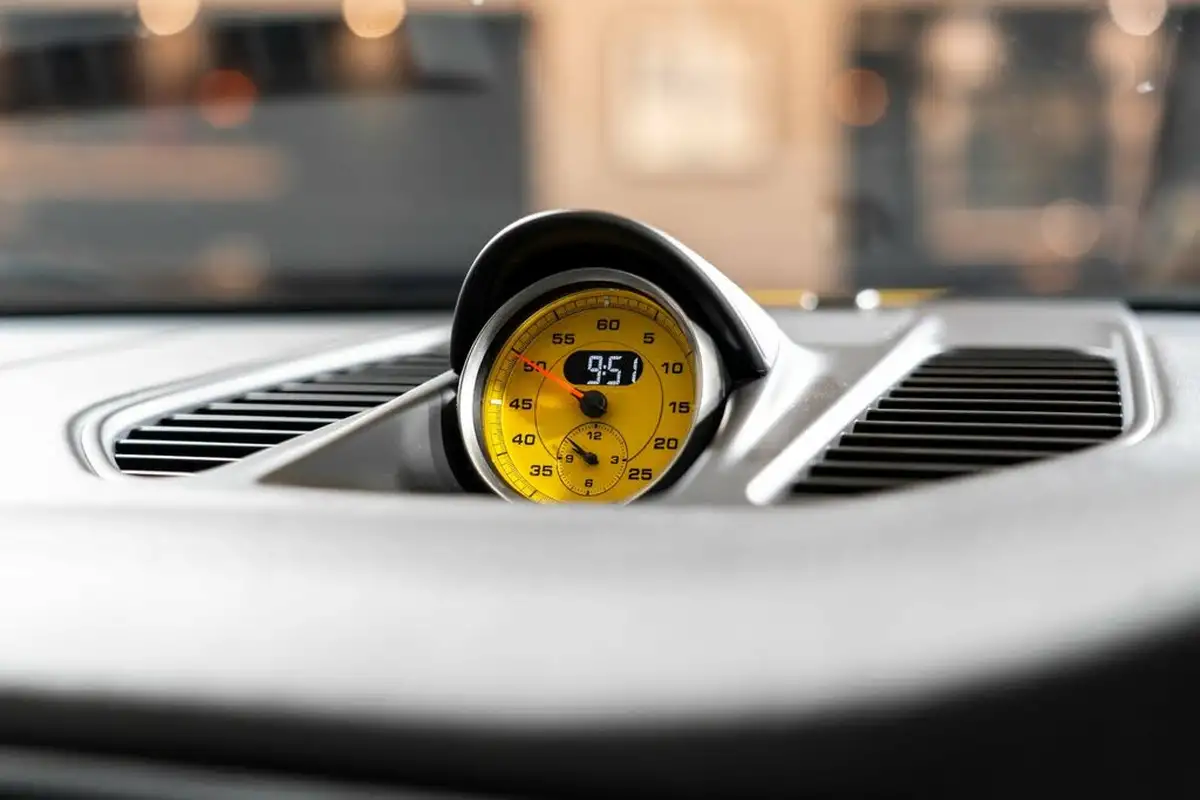2016-porsche-911-30-carrera-4-s-coupe-pdk-big-31