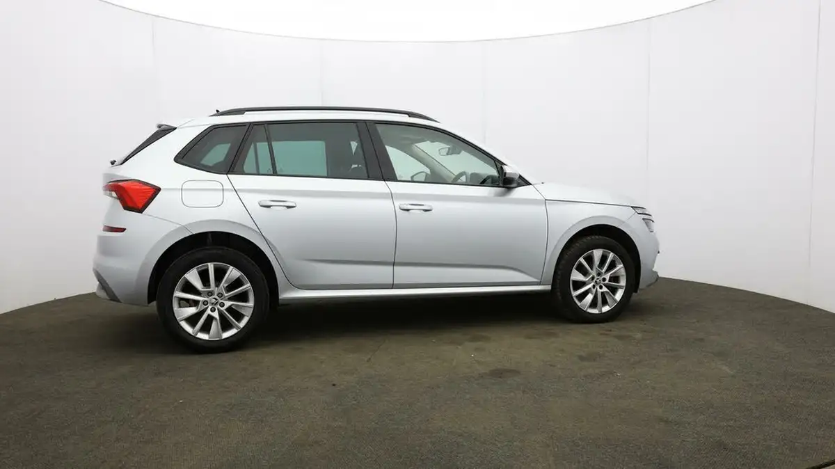 2022-skoda-kamiq-10-tsi-se-drive-111ps-big-48