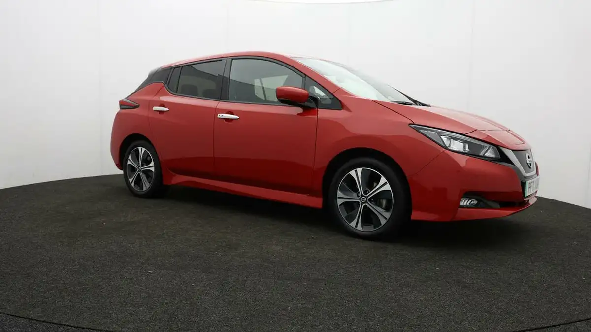 2022-nissan-leaf-e-tekna-big-44