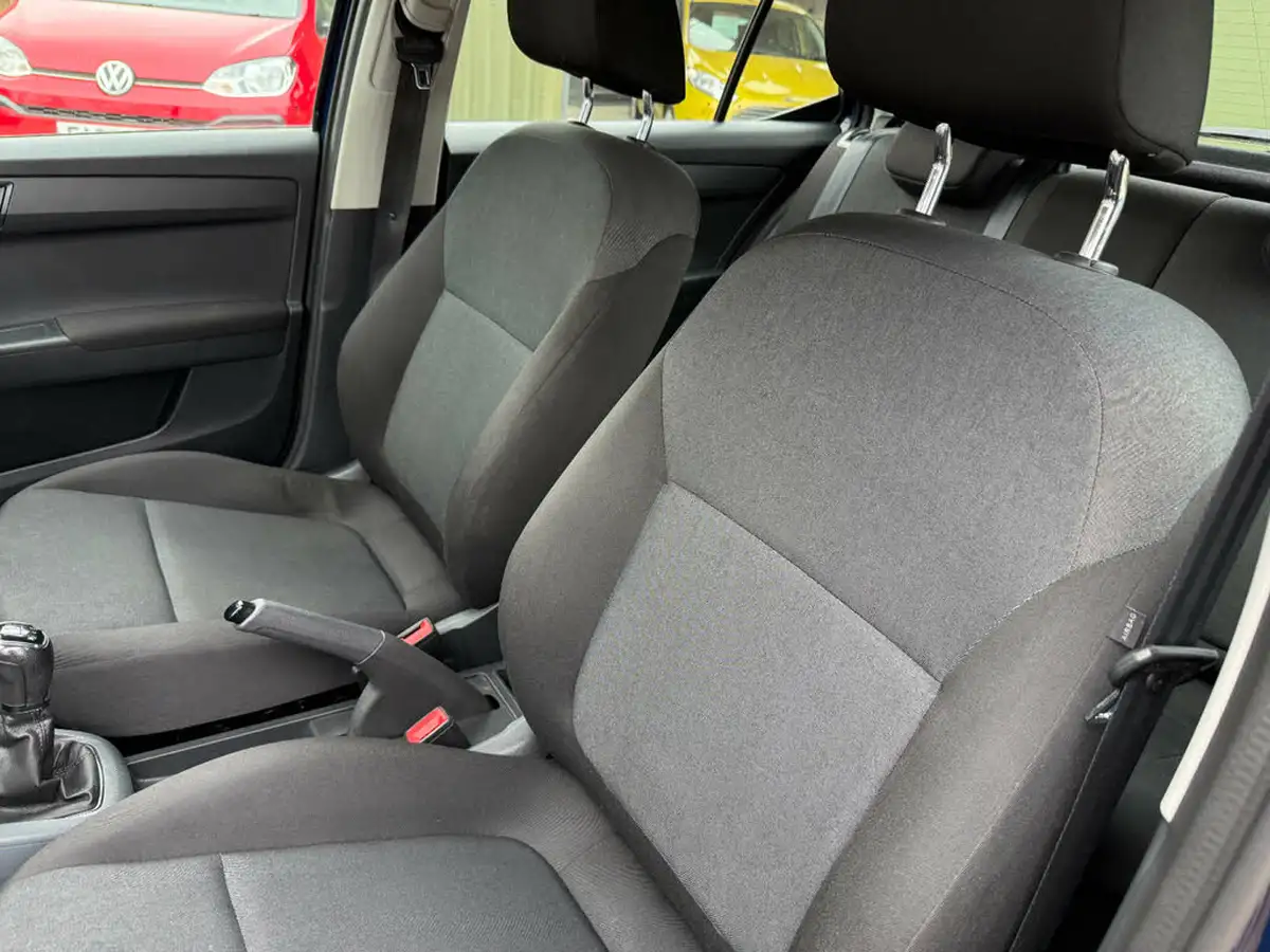 2016-skoda-fabia-10-mpi-s-hatchback-big-65