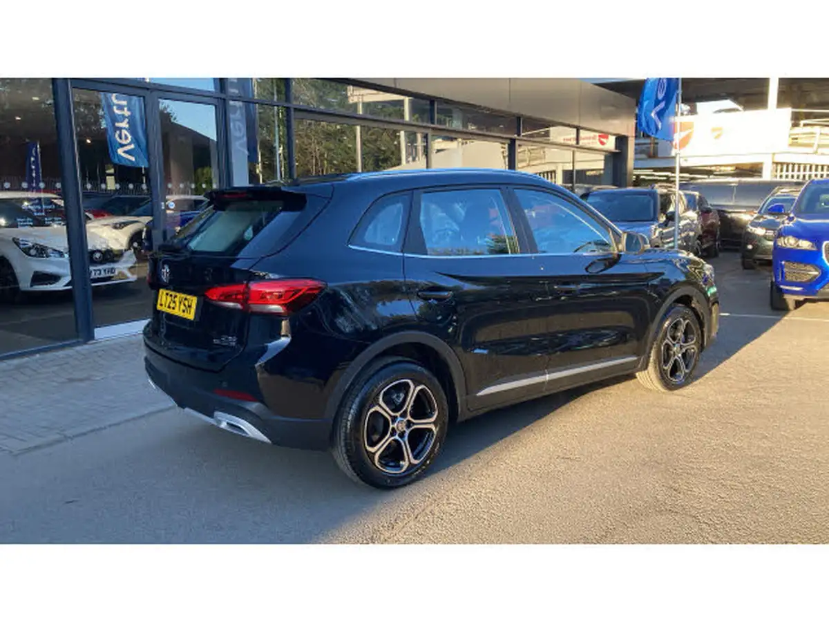2025-mg-zs-suv-15-se-196ps-hybrid-1498cc-auto-big-37