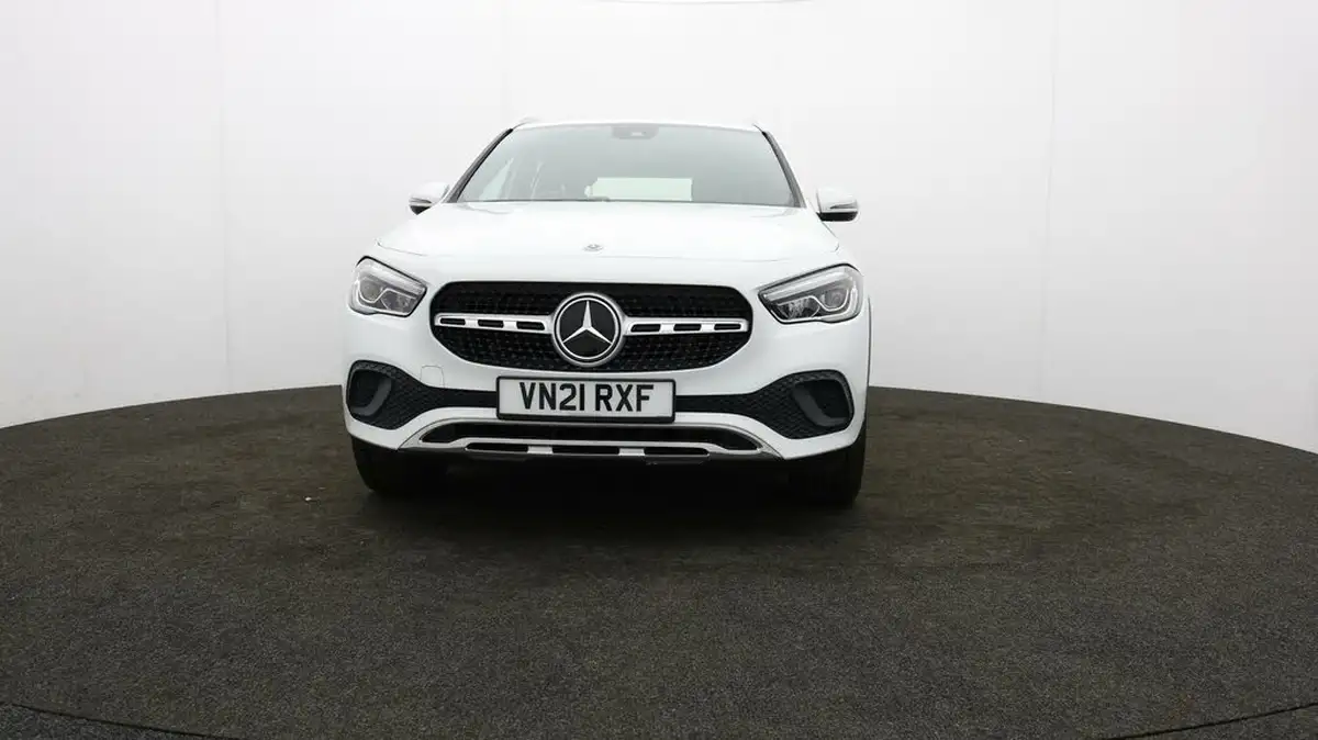 2021-mercedes-benz-gla-class-13-gla-200-sport-big-1