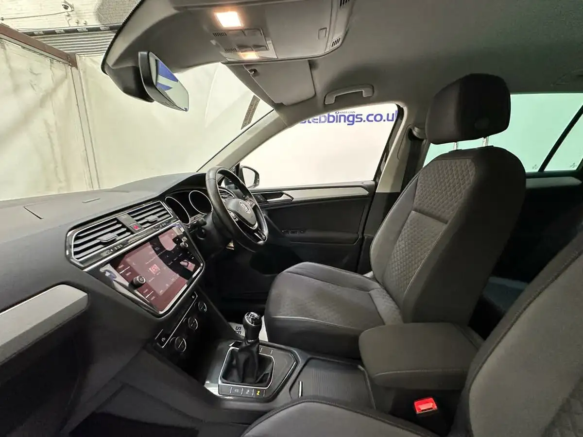 2018-volkswagen-tiguan-20tdi-se-navigation-150ps-ss-big-29
