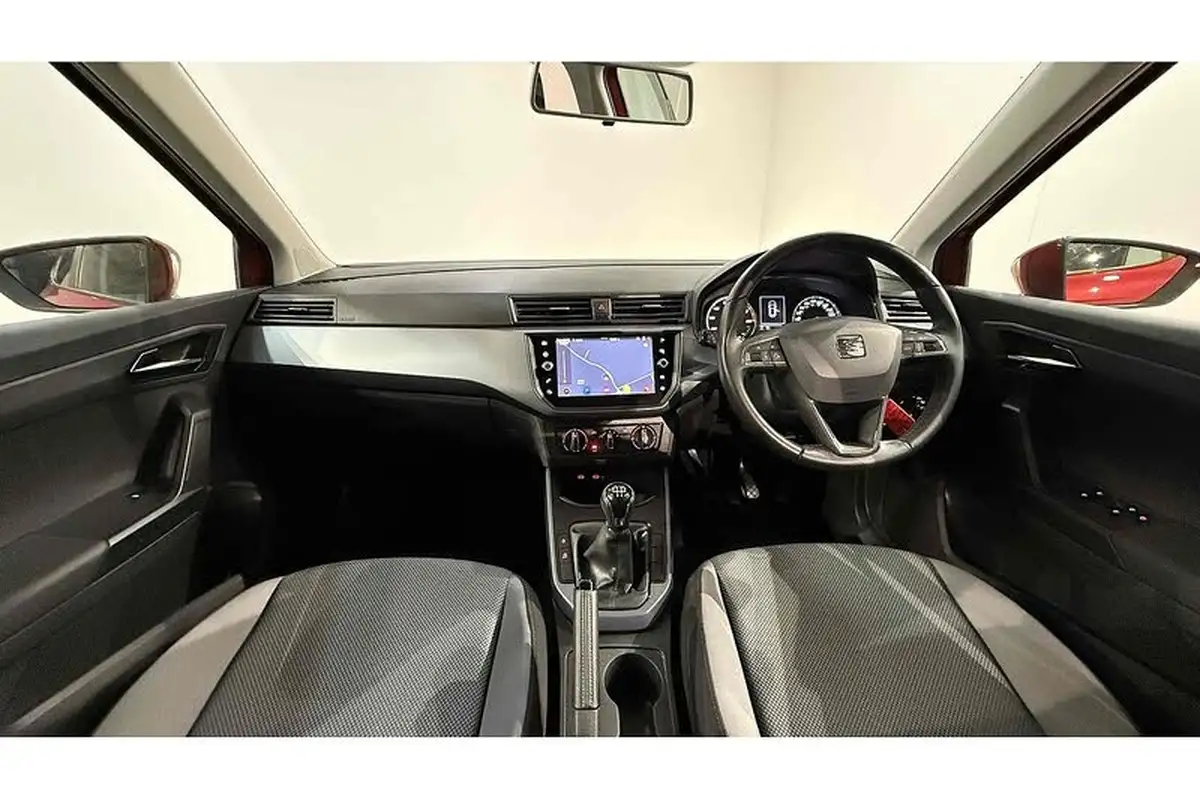 2021-seat-arona-10-tsi-evo-se-technology-big-1