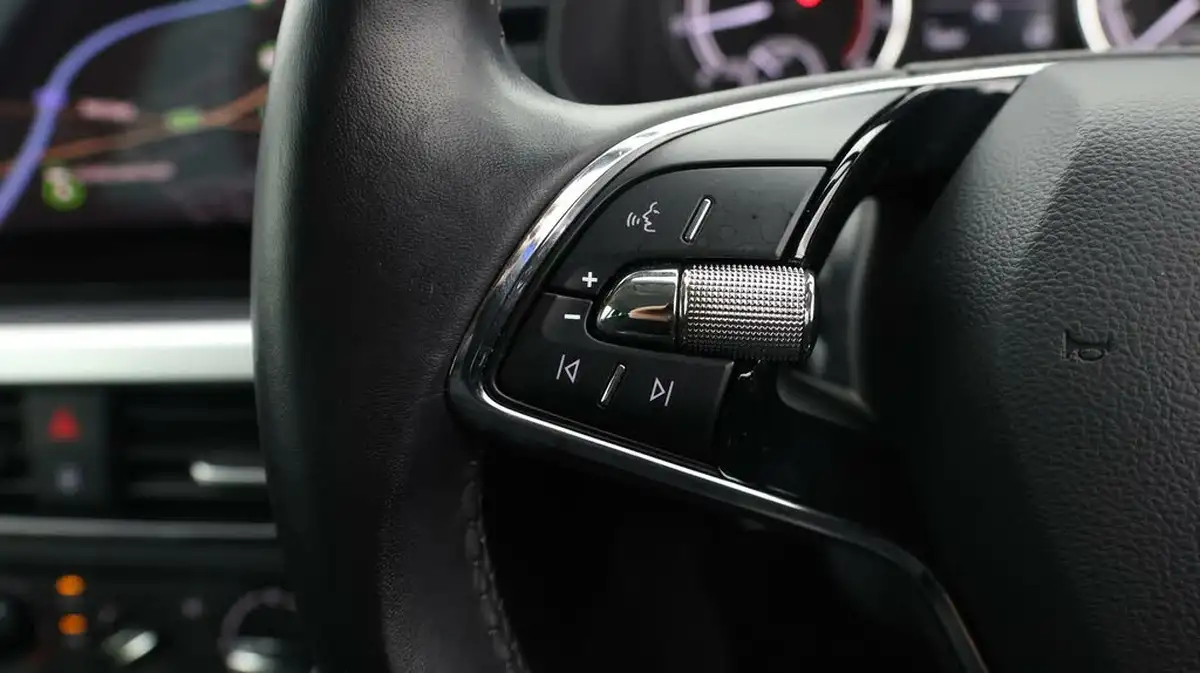 2021-skoda-kamiq-10-tsi-se-drive-109ps-dsg-big-21