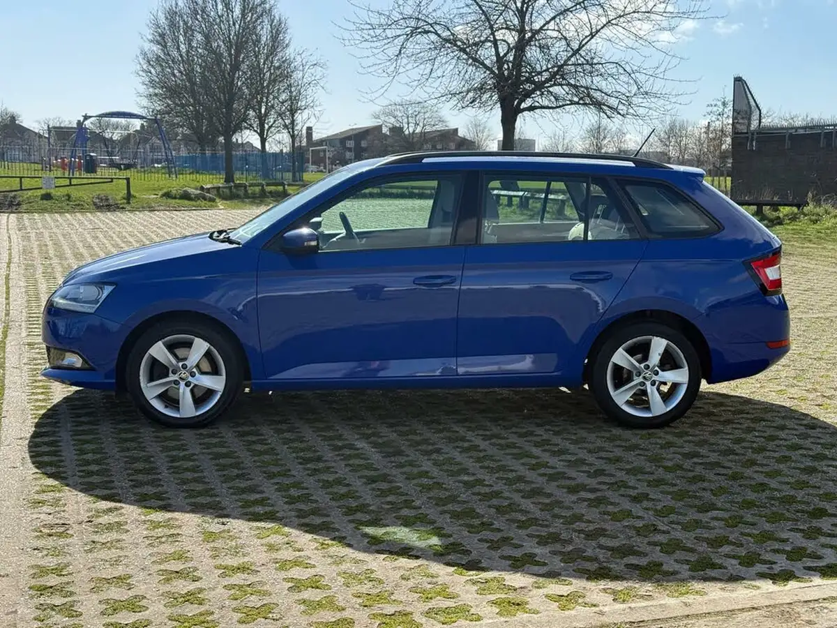 2019-skoda-fabia-10-tsi-se-l-109ps-estate-big-1