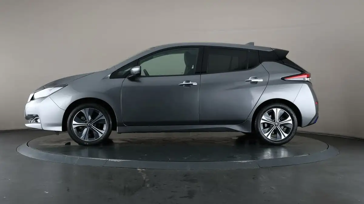 2021-nissan-leaf-e-n-connecta-big-30