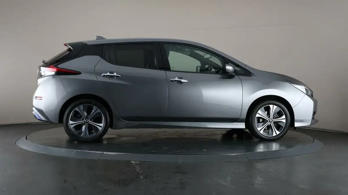 2021-nissan-leaf-e-n-connecta-big-54