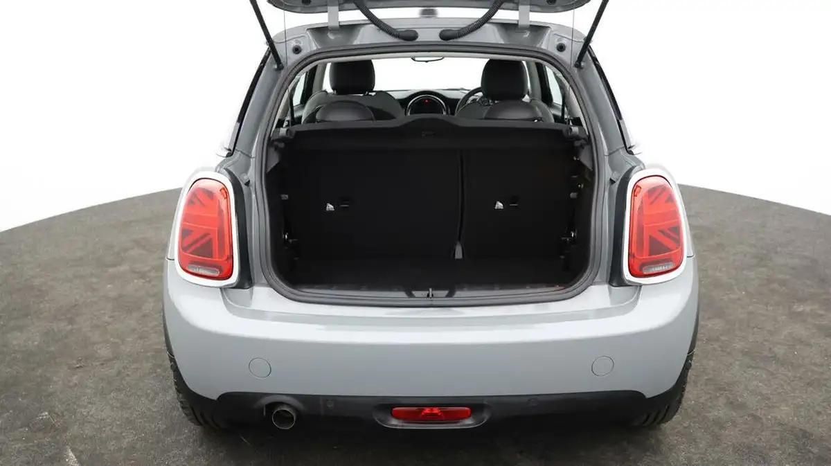 2020-mini-cooper-15-one-classic-3d-big-16