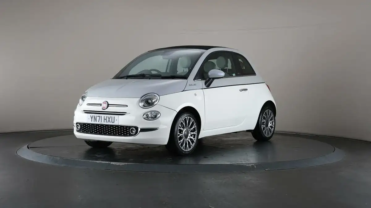 2021-fiat-500c-10-dolcevita-big-37