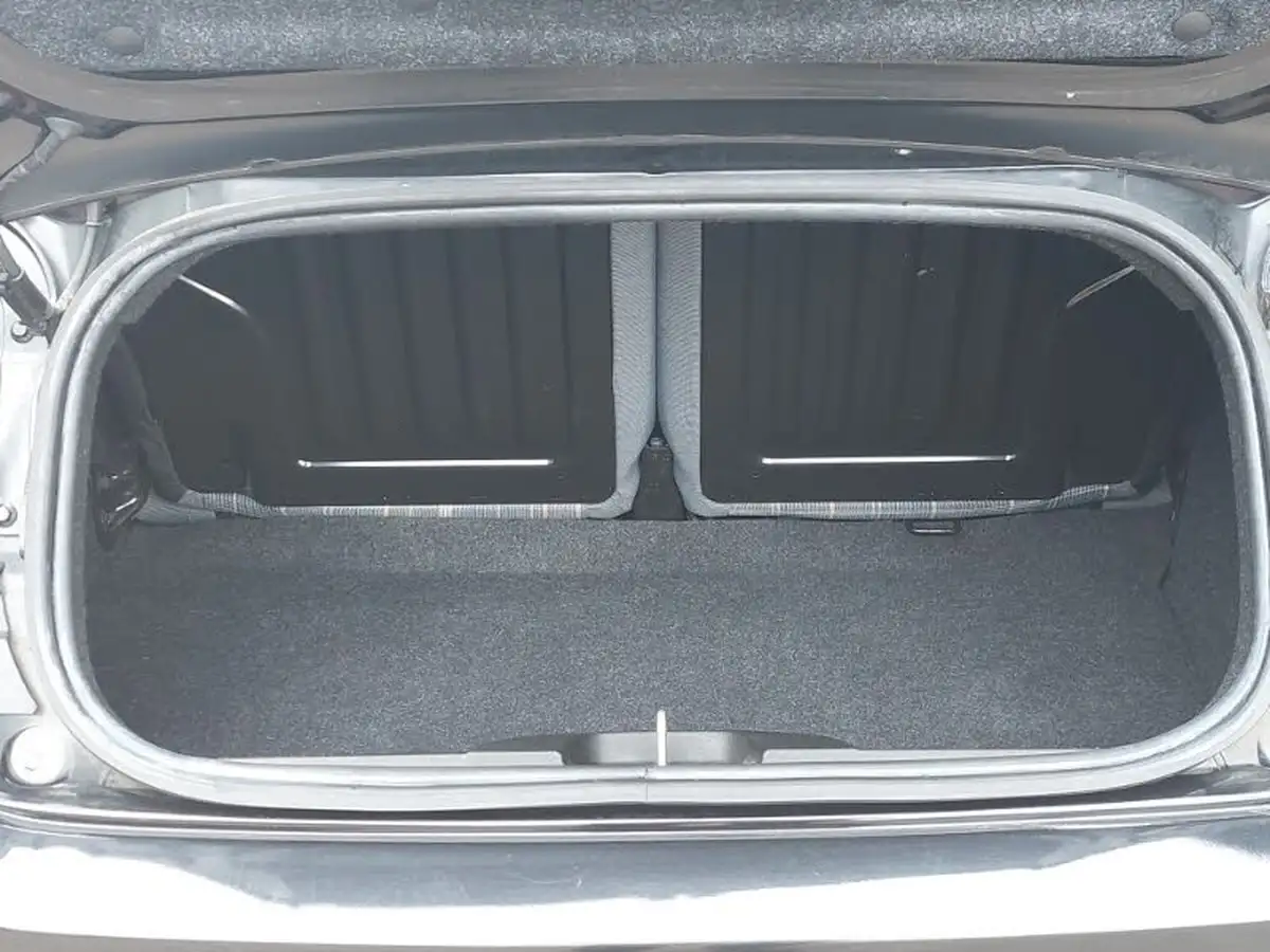 2019-fiat-500c-12-lounge-big-7