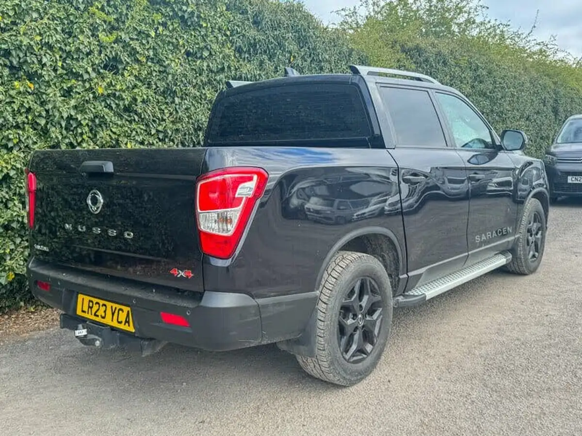 2023-kgm-ssangyong-musso-22td-saracen-202pseu6d-big-2