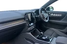 2024-volvo-xc40-20-b3-ultra-bright-small-1