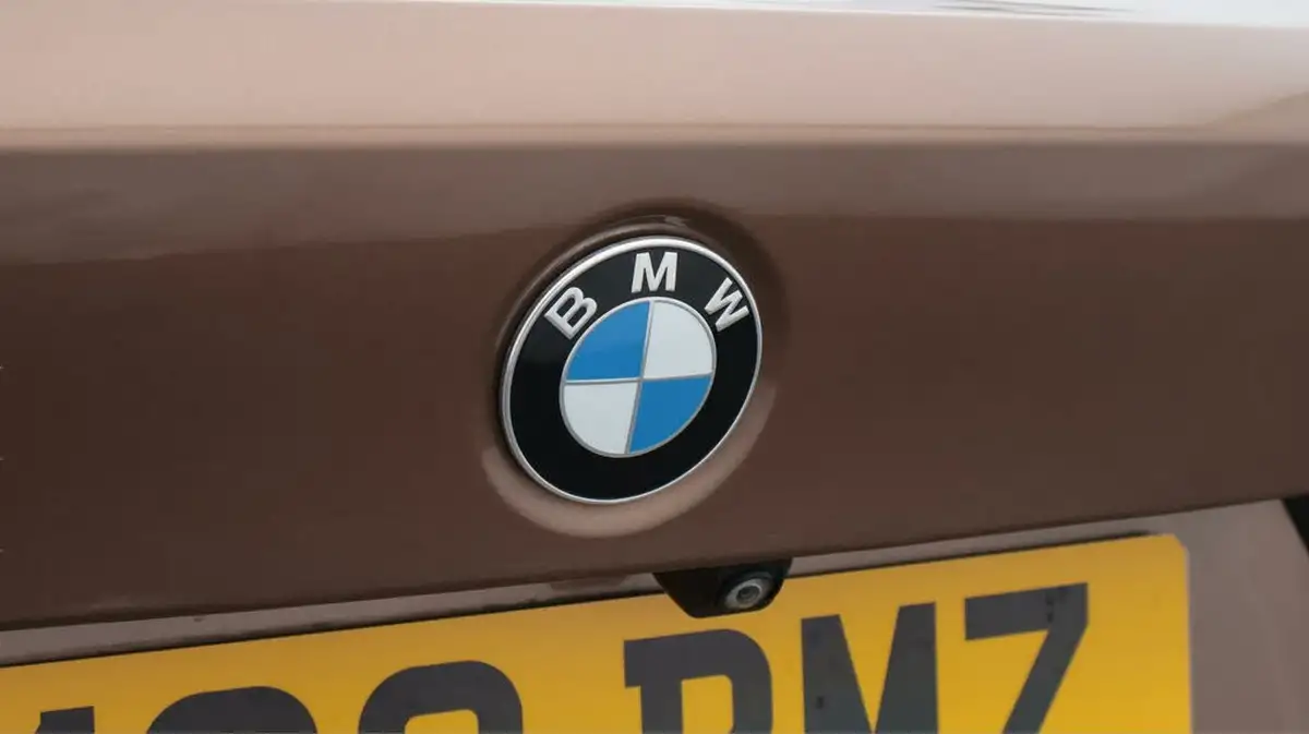 2019-bmw-3-series-20-330e-sport-pro-big-20