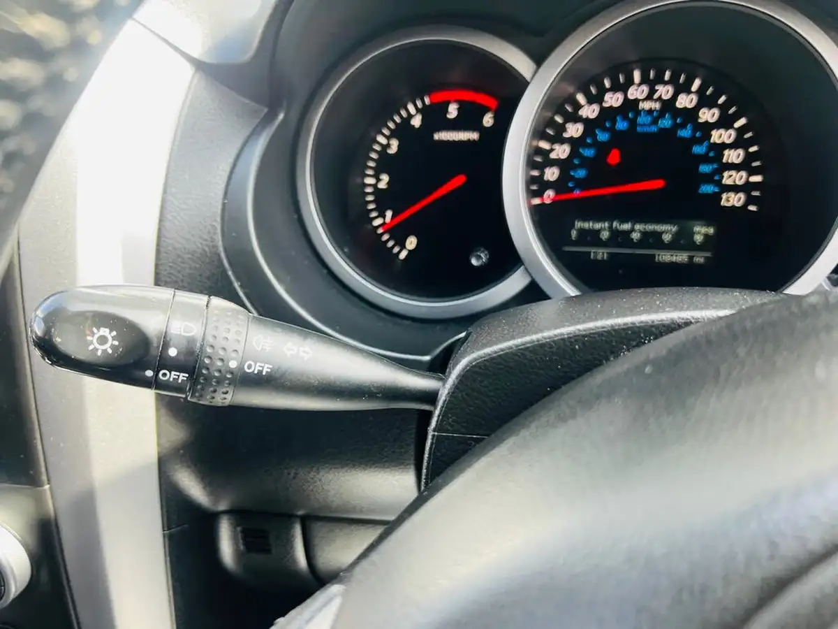 2010-suzuki-grand-vitara-19td-sz5-big-59