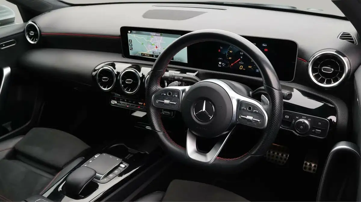 2020-mercedes-benz-a-class-13-a200-amg-line-executive-hatchback-5d-7g-dct-big-9