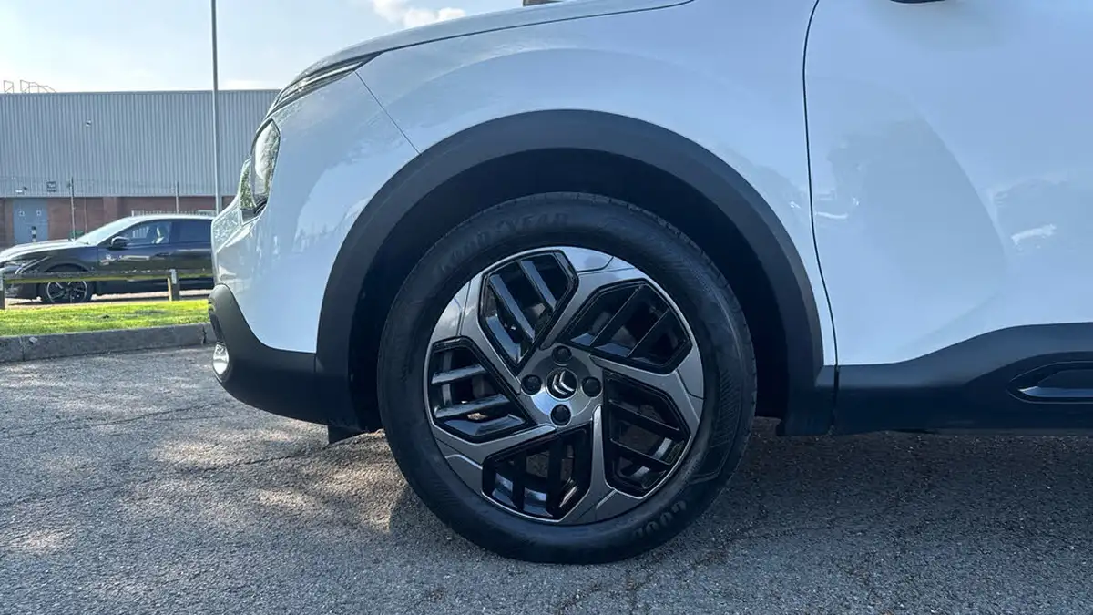 2022-citroen-c4-12-puretech-sense-plus-big-15