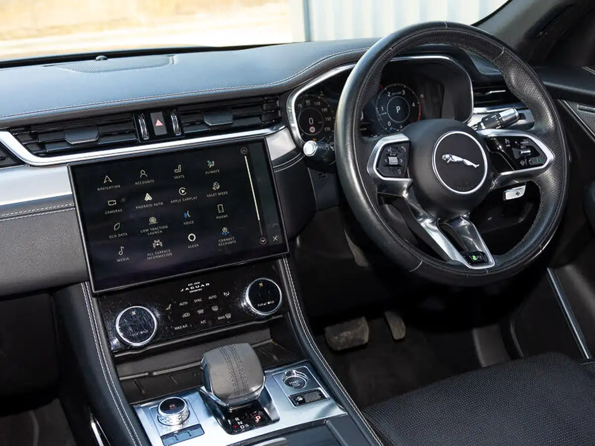 2021-jaguar-f-pace-20-d200-r-dynamic-se-mhev-big-12