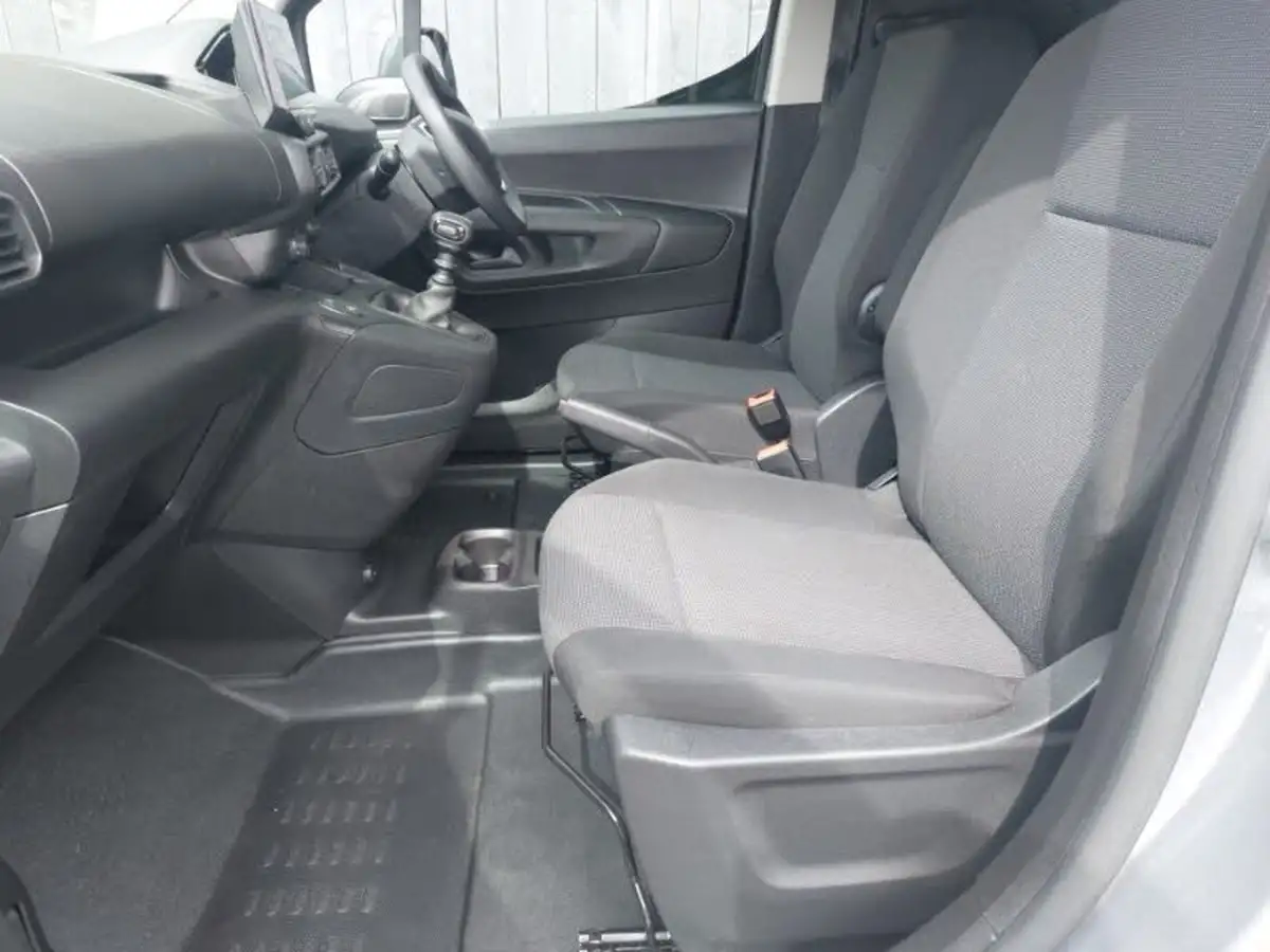 2024-peugeot-partner-15-bluehdi-professional-100pseu6d-big-4