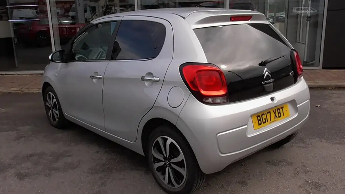 2017-citroen-c1-12-puretech-flair-5d-big-1