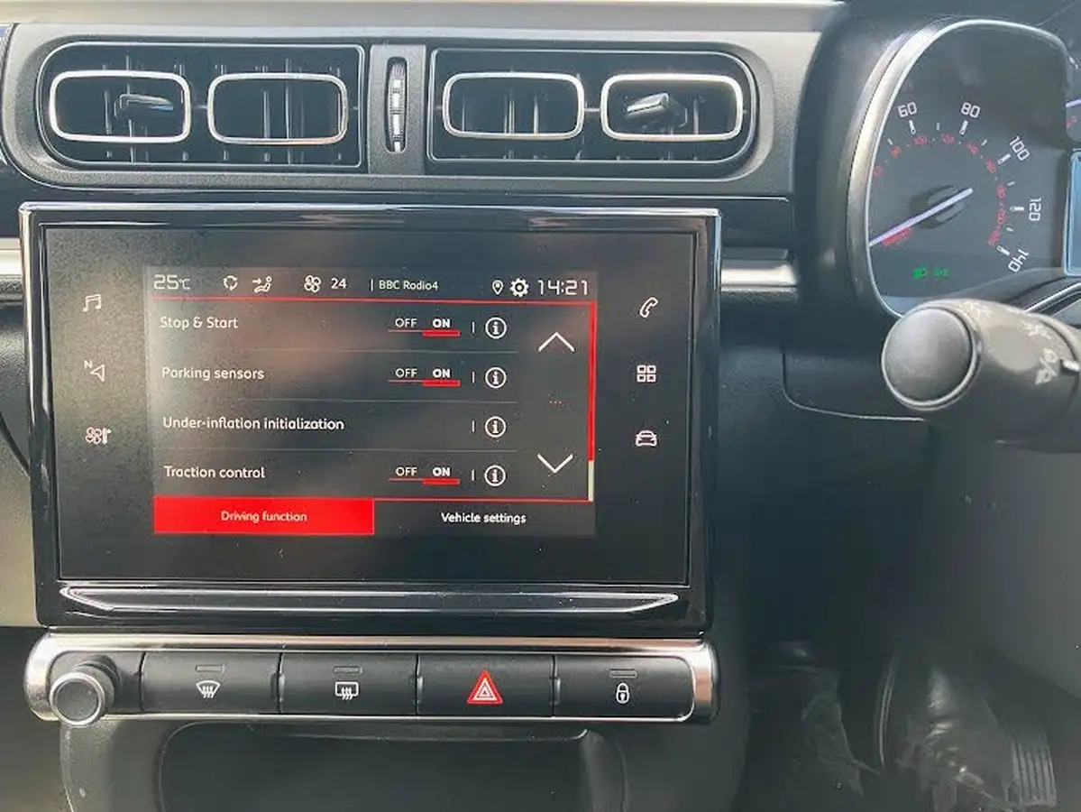 2019-citroen-c3-12-puretech-flair-82ps-ss-big-22