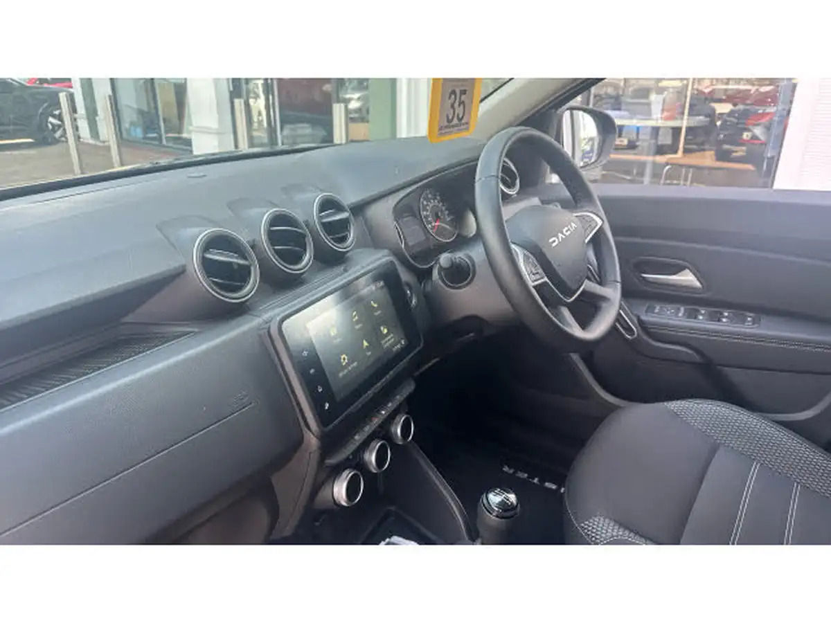 2023-dacia-duster-10-tce-journey-big-8