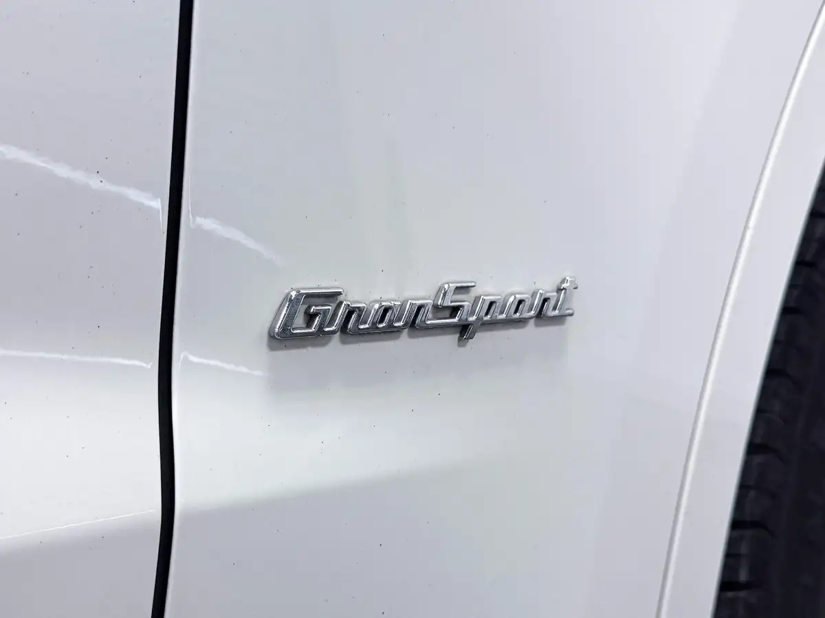 2019-maserati-levante-30-gransport-nerissimo-pack-ss-big-20