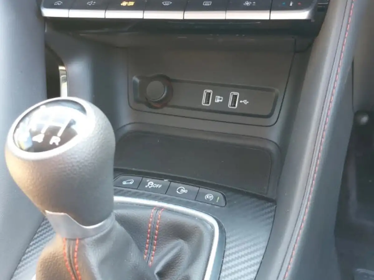 2024-mg-zs-suv-15-vti-tech-exclusive-big-18