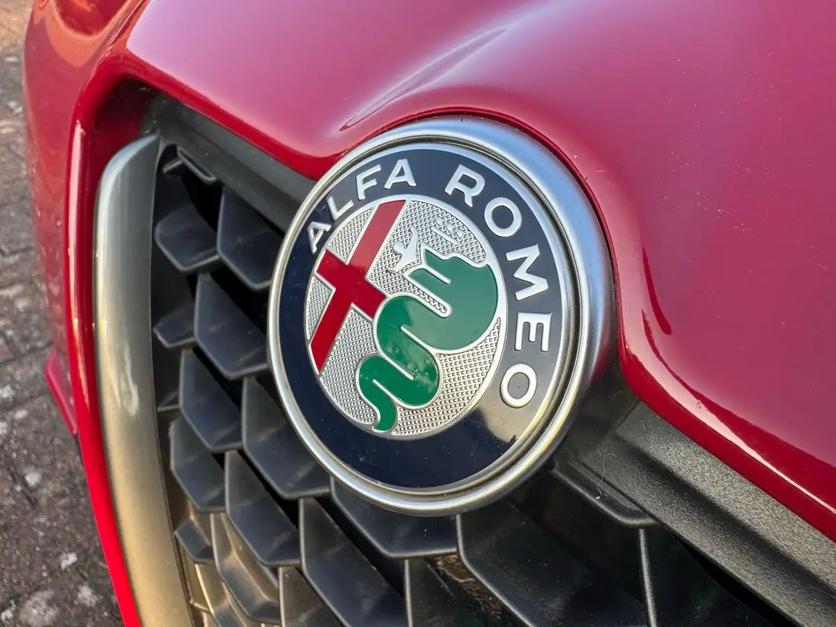 2016-alfa-romeo-giulietta-20jtdm-2-speciale-175bhp-alfa-tct-big-74