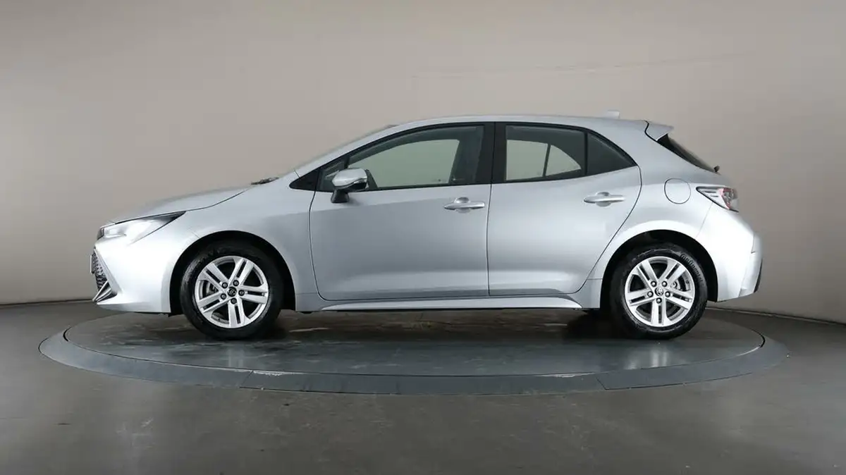 2023-toyota-corolla-18-vvt-i-icon-120bhp-trk-hatchback-5d-big-31