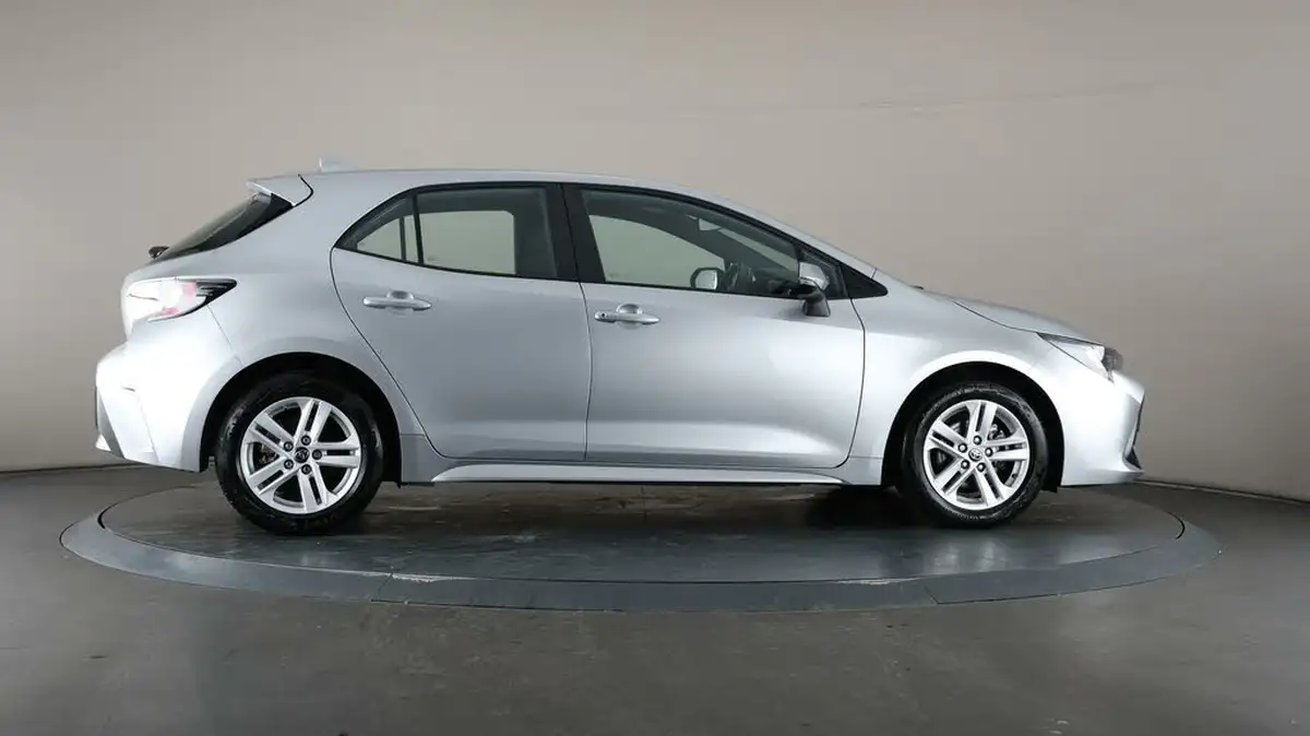 2023-toyota-corolla-18-vvt-i-icon-120bhp-trk-hatchback-5d-big-55