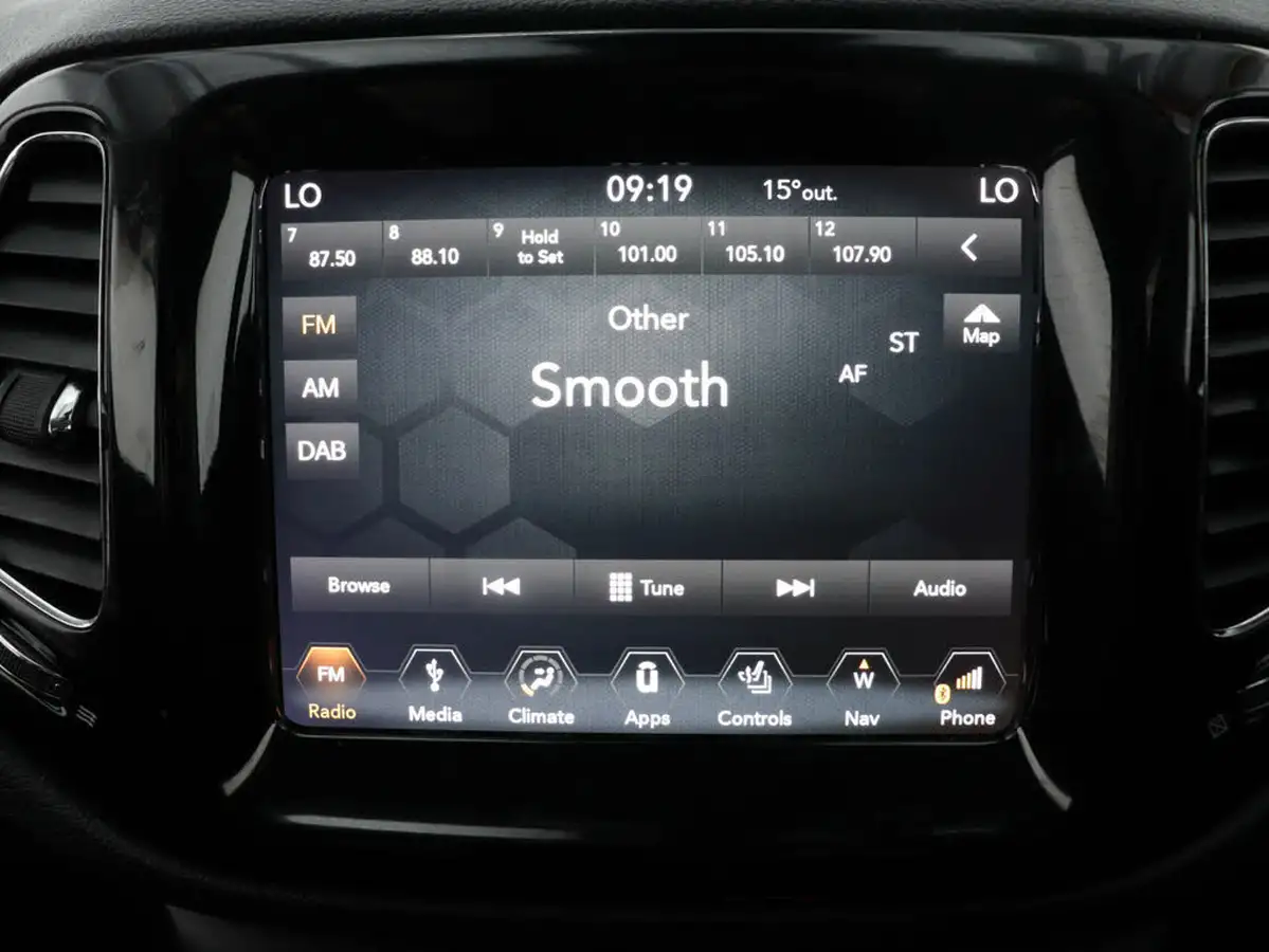 2019-jeep-compass-14-multiair-ii-limited-168bhp-4x4-auto-big-16