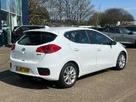 2017-kia-ceed-16crdi-2-hatchback-small-2