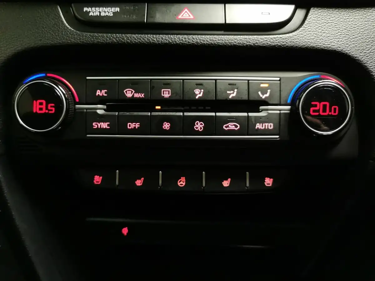 2021-kia-xceed-15-t-gdi-4-big-21