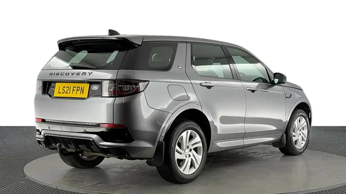 2021-land-rover-discovery-sport-15-p300e-r-dynamic-s-big-3